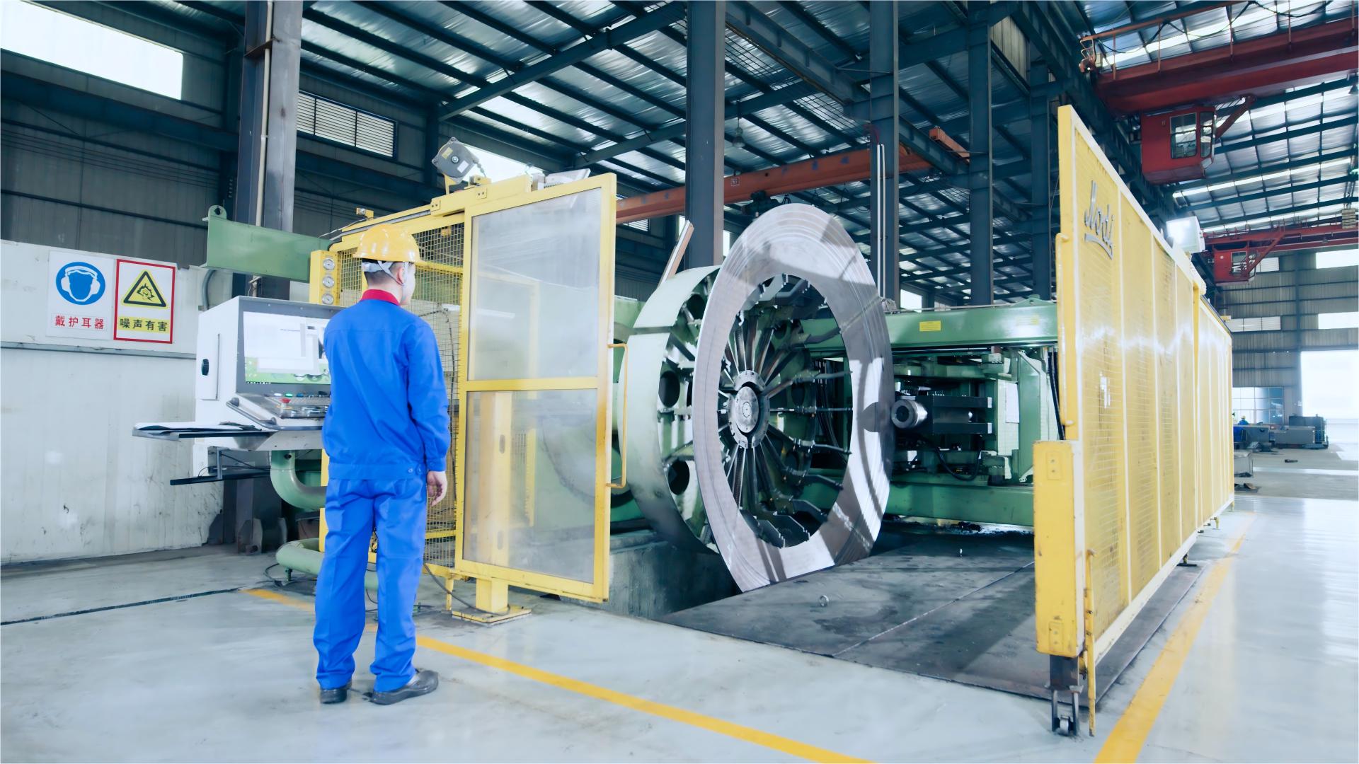 CNC Spinning Machine